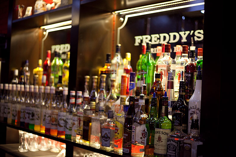 фотокарточка помещения для мероприятия Бары Американский гриль-бар "Freddy's"  Краснодара