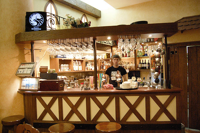 вид зала Рестораны Чешский двор на 2 мест Краснодара